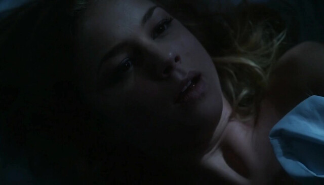 Emily VanCamp sexy - Revenge s01e12 (2011)