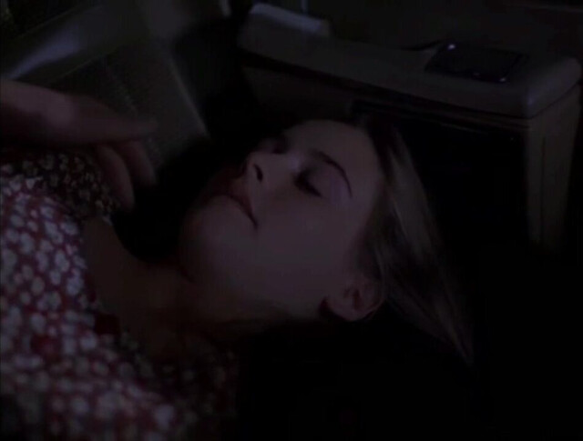 Alicia Silverstone sexy - True Crime (1995)