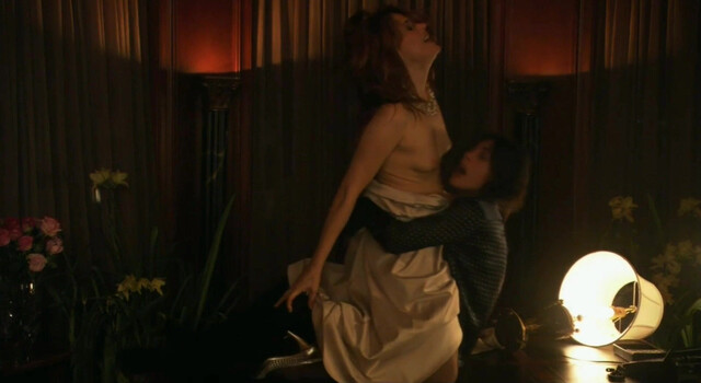 Kate Moennig sexy, Lynda Boyd nude - The L Word s05e02 (2008)