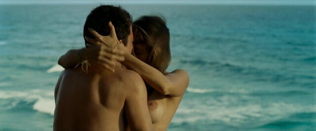 Natalia Cordova-Buckley nude - Windows to The Sea (2012)