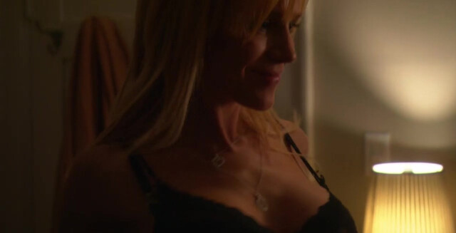 Julie Benz sexy - Held Hostage (2009)