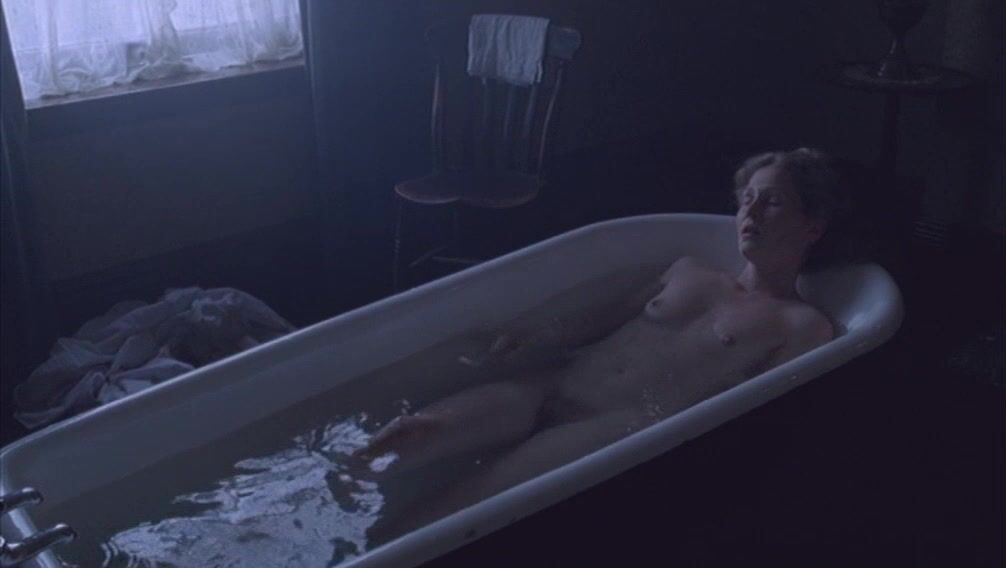 Charlotte Randle nude, Emma Ferguson nude, Carolyn Backhouse nude - The Brides in the Bath (2003)