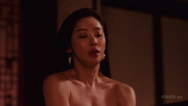 Cha Joo-young nude - The Queen Who Crowns (2025)