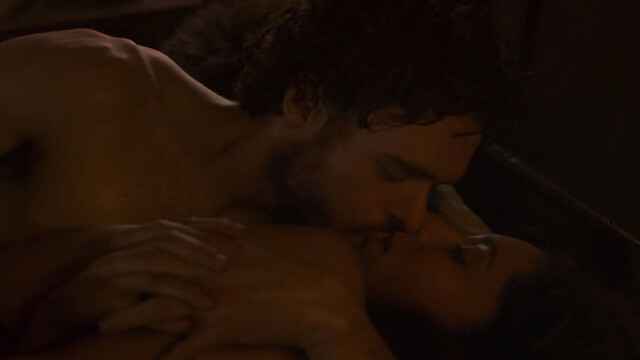 Oona Chaplin nude - Game of Thrones s03e07 (2013)