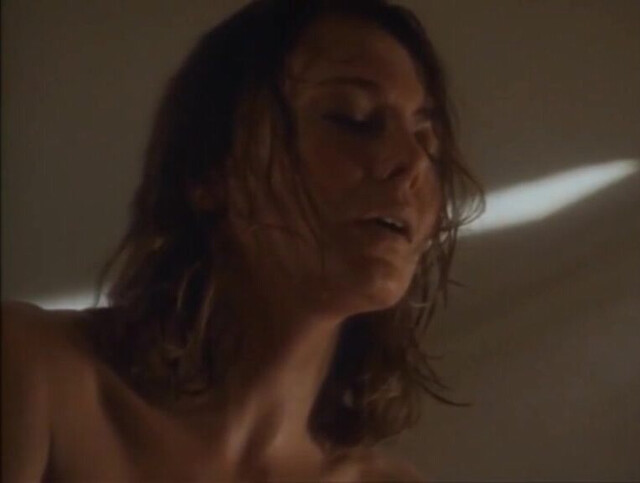 Brenda Bakke sexy - American Gothic s01 (1995)