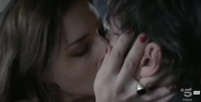 Ivana Lotito sexy - Solo s02e01 (2016)