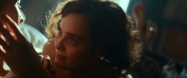 Angelina Strechina nude – Lyubov Sovetskogo Soyuza (2024)