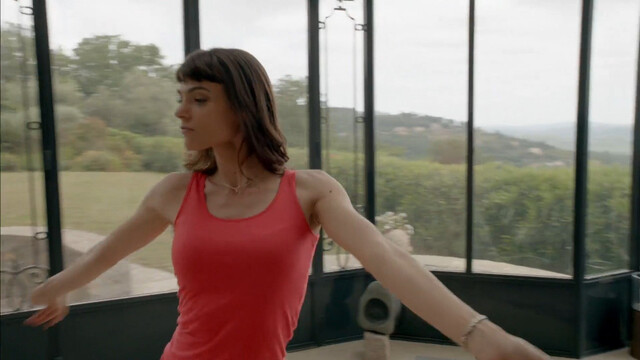 Romane Portail sexy – Section de recherches s09e04 (2015)