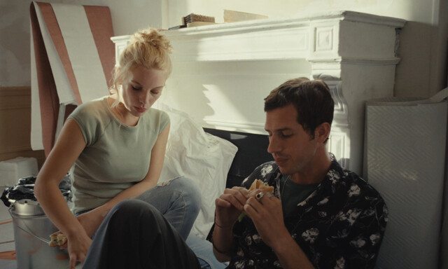 Lou Lampros nude – To Live, to Die, to Live Again (Vivre, mourir, renaître) (2024)