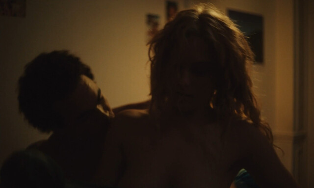 Lou Lampros nude – To Live, to Die, to Live Again (Vivre, mourir, renaître) (2024)