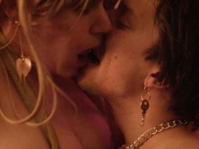 Nicole Sazo nude – Las demás (2023)