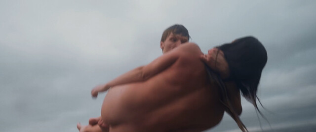 Mikka Chantal Deleuran nude – Kold (2022)