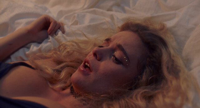 Linnea Nicosia sexy – Neurolink (2023)