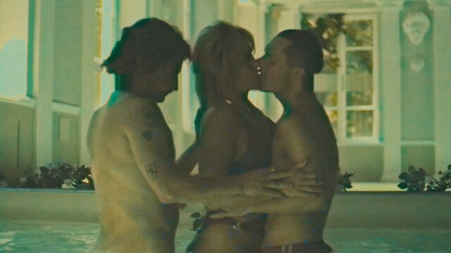 Anna Szymanczyk nude – Lady Love (X-Rated Queen) s01e01-02 (2024)