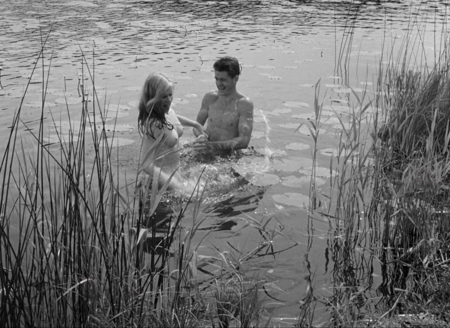 Liv Ullmann nude – The Wayward Girl (Ung flukt) (1959)