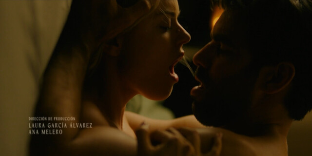 Adriana Torrebejano nude, etc – A qué estás esperando s01e07-08 (2024)