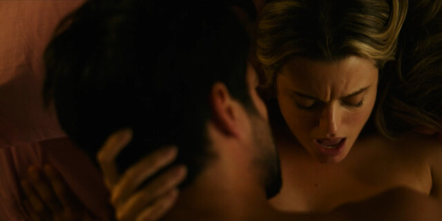 Adriana Torrebejano nude, etc – A qué estás esperando s01e07-08 (2024)