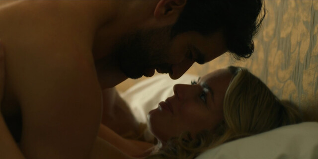 Adriana Torrebejano nude, etc – A qué estás esperando s01e07-08 (2024)