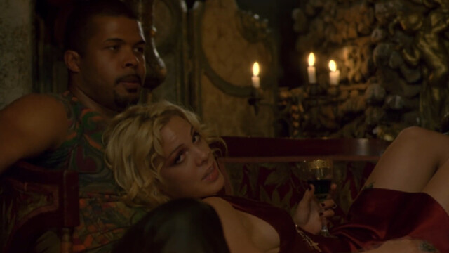 Shannyn Sossamon sexy – Catacombs (2007)