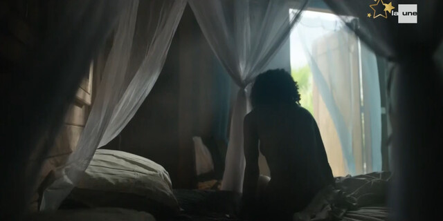 Aude Legastelois nude – Meurtre a Saint Martin (2025)