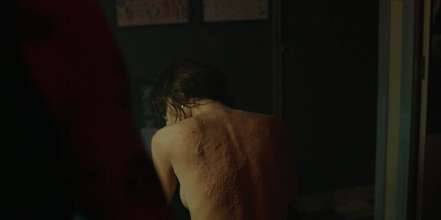 Aura Garrido sexy – Invisible s01 (2024)