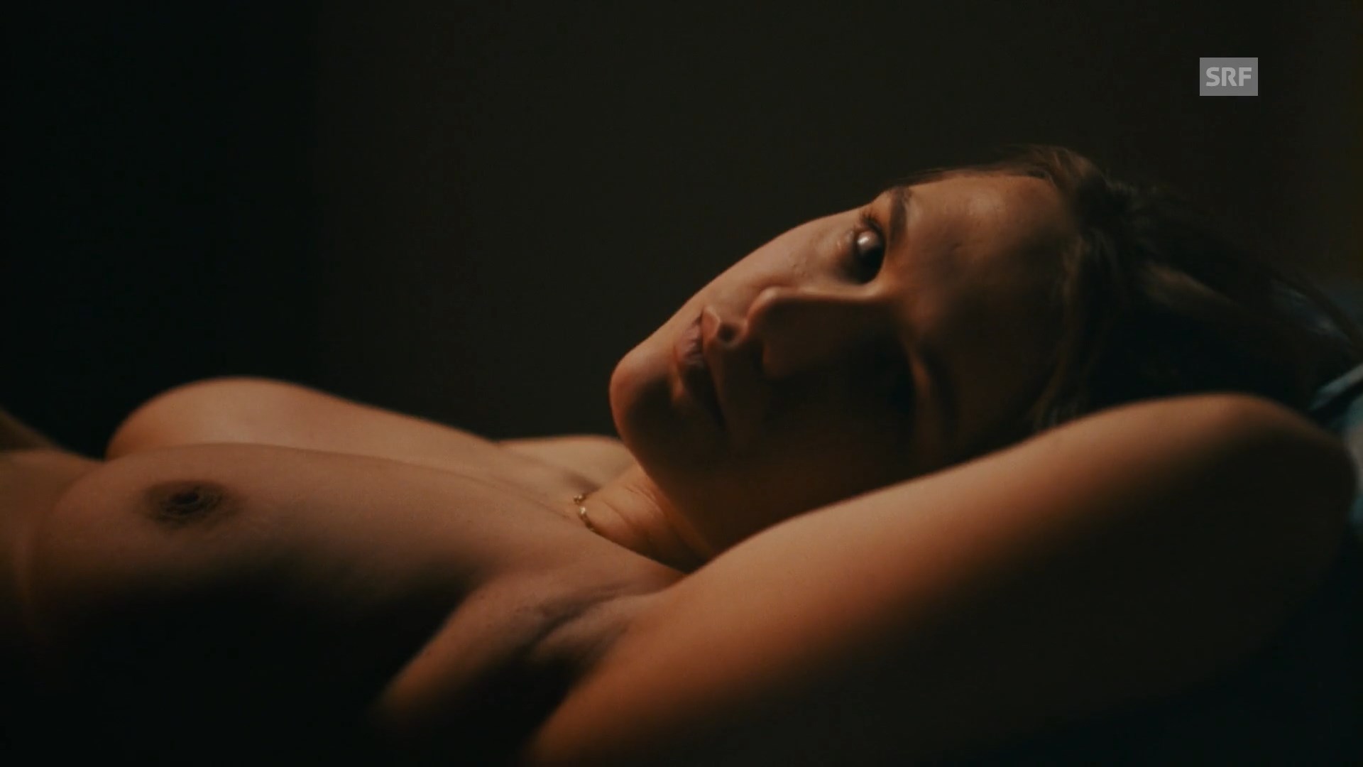 Elsa Langnase nude – Nr. 47 s01e01,e03 (2018)