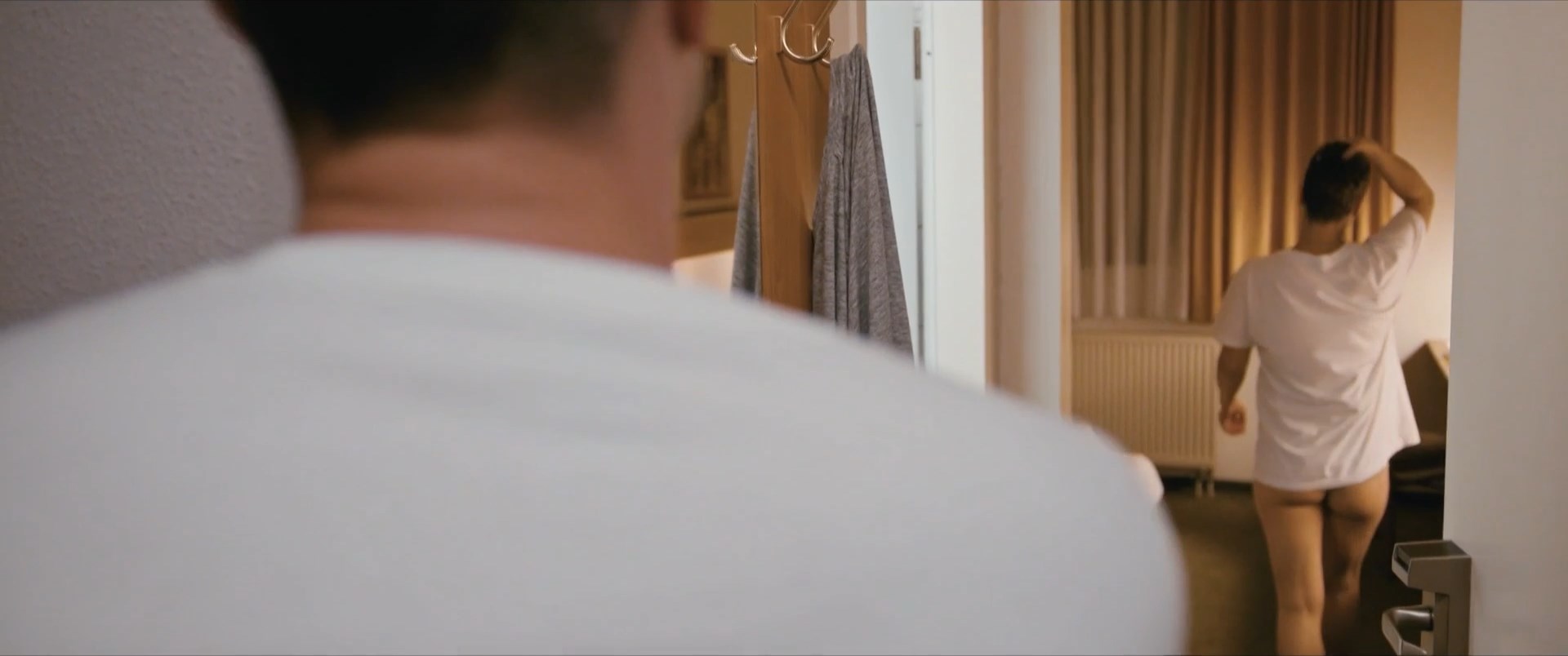 Anne Düe nude – Schlussklappe (2022)