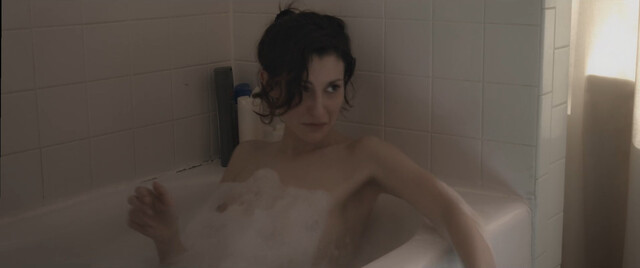 Ana Loig nude – Try (2018)