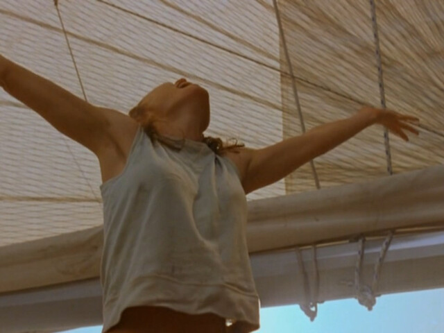 Radha Mitchell sexy – Visitors (2003)