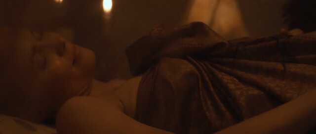 Radha Mitchell sexy – The Waiting City (2009)