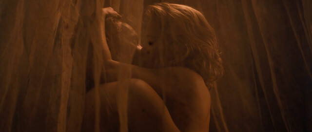 Radha Mitchell sexy – The Waiting City (2009)