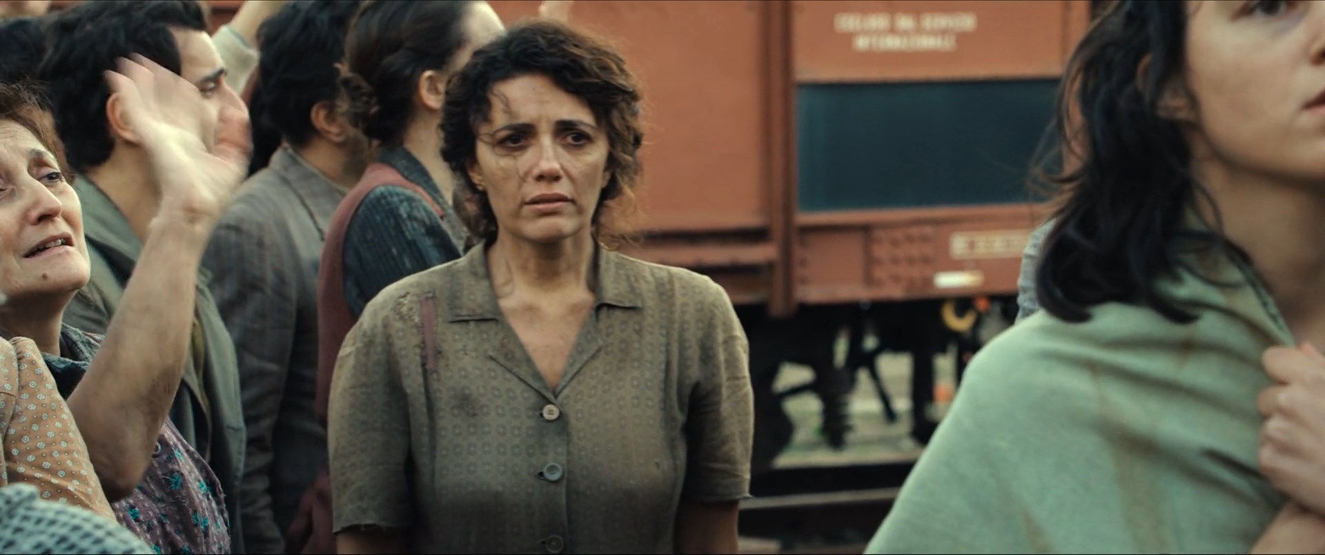 Serena Rossi sexy – The Children's Train (Il treno dei bambini) (2024)