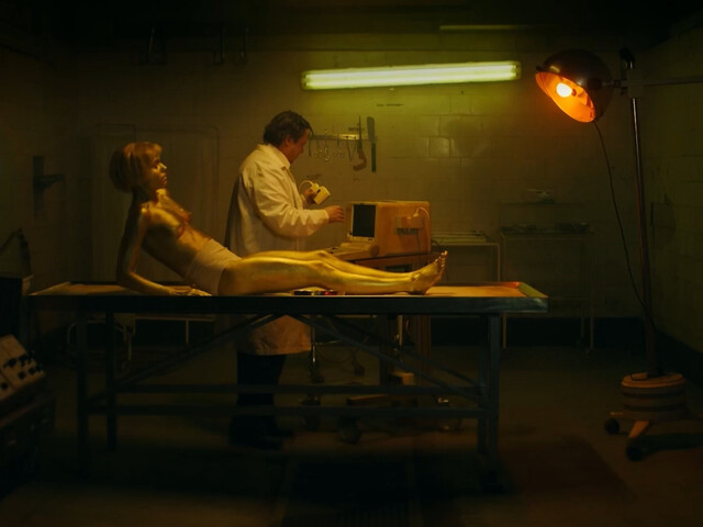 Alina Tomnikov nude – Rabobesto (Kuinka käänsin rabobeston kylkiasentoon) (2022)