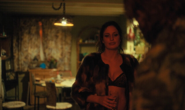 Matea Milinkovic nude – El Paraiso (2023)