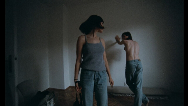 Weronika Janosz sexy – Do Tych Dziewcząt (2020)