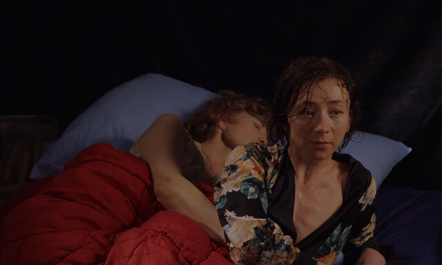 Sylvie Testud nude – Tomorrow We Move (Demain on déménage) (2004)