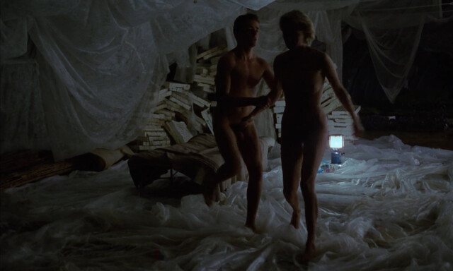 Francesca Neri nude – Bankomatt (1989)