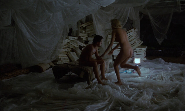 Francesca Neri nude – Bankomatt (1989)