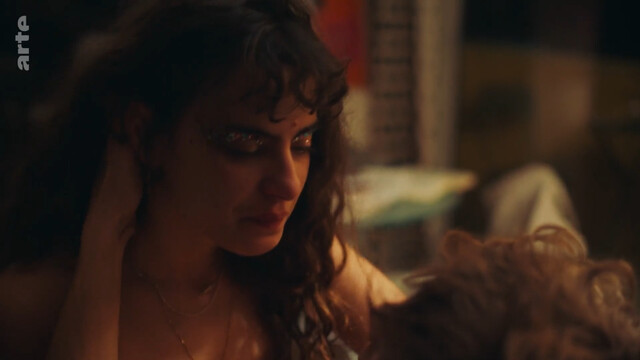 Nina Aboutajedyne nude – Amours solitaires s02 (2024)