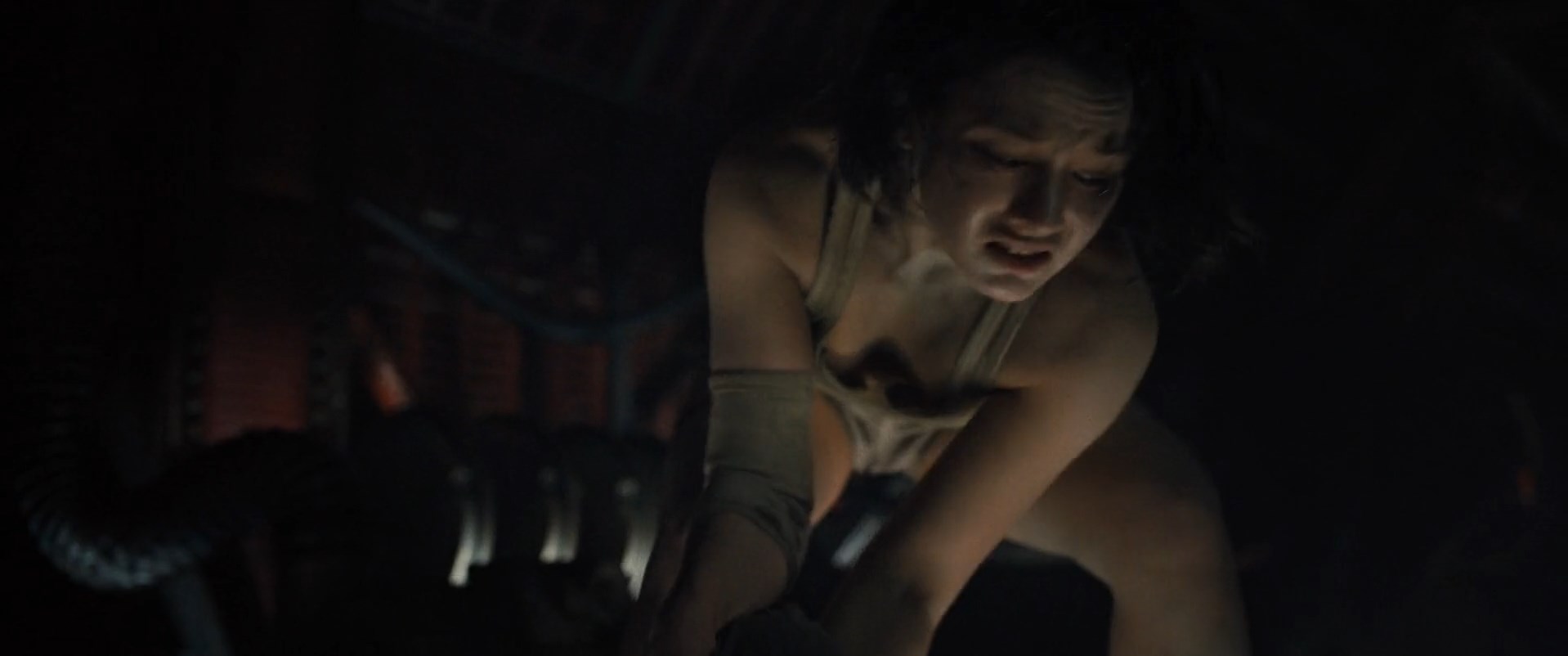 Cailee Spaeny sexy – Alien Romulus (2024)