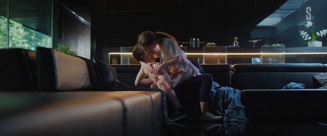 Tina Stojilkovic sexy – Mnogogranniki s01e07 (2024)