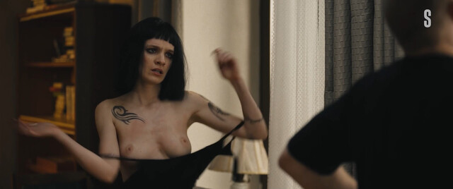 Anna Zavtur nude – Likhie s01e06 (2024)