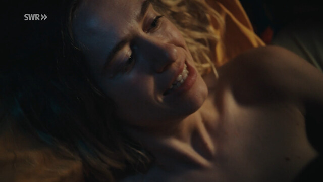 Lia von Blarer nude – Bad Influencer s01e01 (2024)