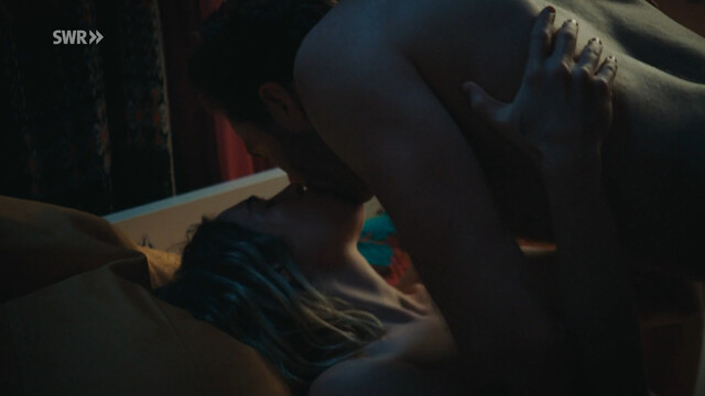 Lia von Blarer nude – Bad Influencer s01e01 (2024)