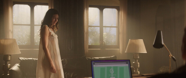 Úrsula Corberó sexy – The Day of the Jackal s01e01-02 (2024)