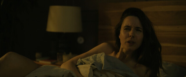 Alona Tal nude – Cross s01e06 (2024)