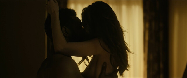 Alona Tal nude – Cross s01e06 (2024)