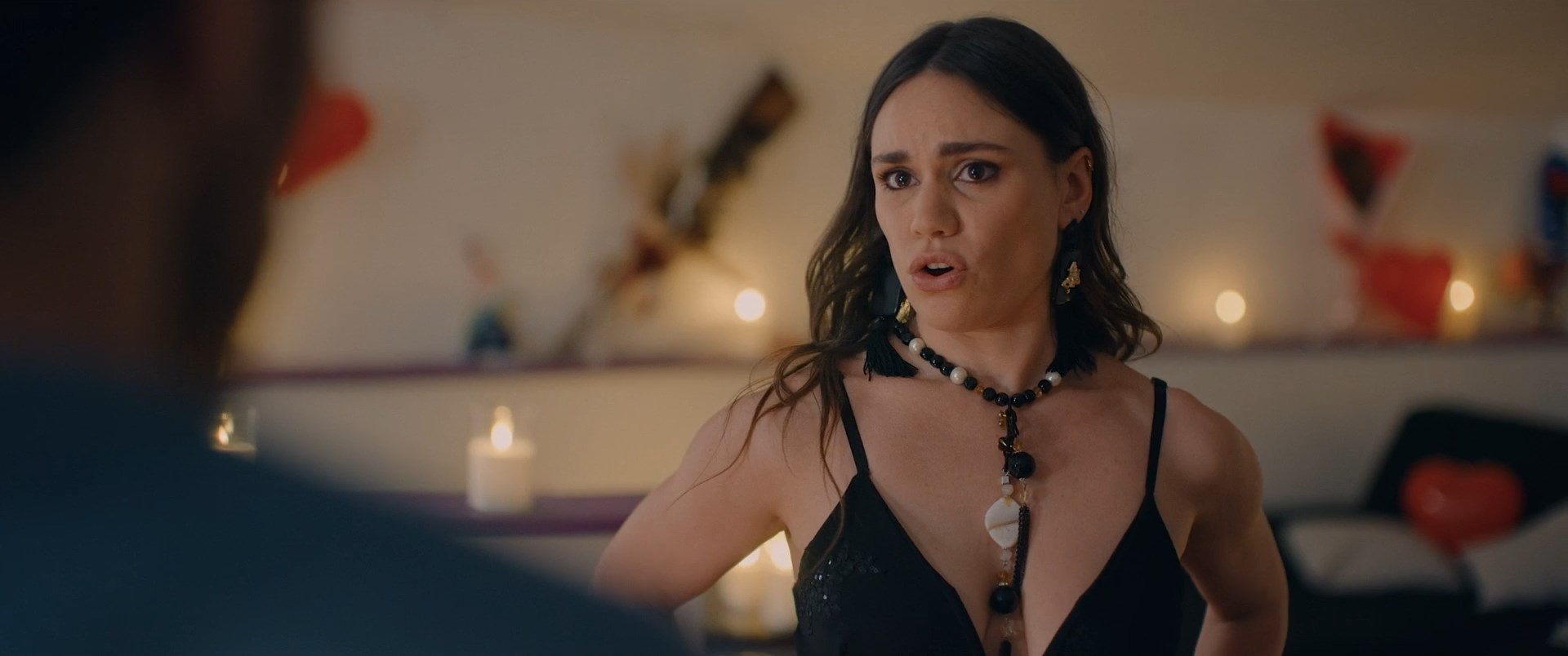 Beatrice Bruschi sexy – Amici per caso (2024)