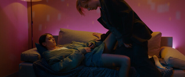 Anastasiya Krasovskaya sexy – Dayte shou (Give a Show) s01e03 (2024)