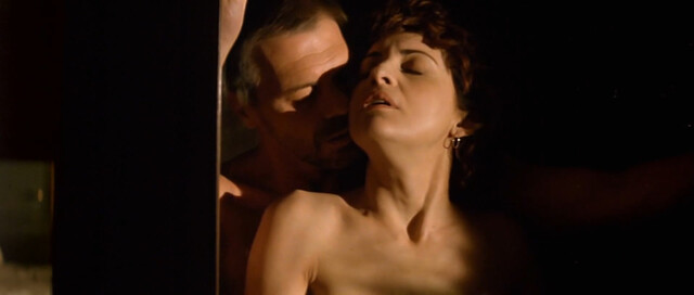 Adriana Ozores nude – Plenilunio (2000)